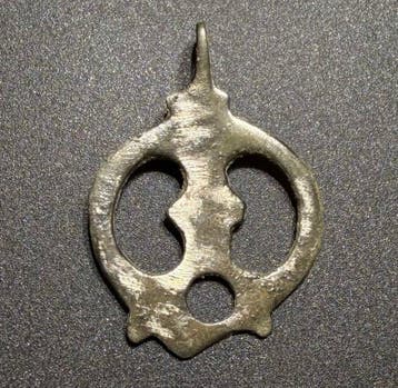 Viking periode Zilver Elegant opengewerkt krijgersamulet met