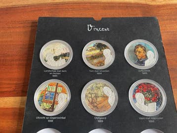 Nederland. 6 penningen met schilderijen van Vincent van, Postzegels en Munten