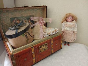 German Manufacturer - Pop Migonette Doll With Miniature