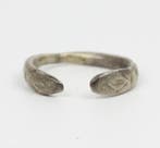 Oud-Romeins Zilver Ring met slangvormige uiteinden (Zonder
