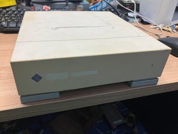 Sun 411 with scsi harddisk (size unknow) ,not tested -, Nieuw