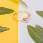 Gouden solitair ring met bolsjewiek diamant, Gebruikt, Overige kleuren, Ophalen of Verzenden, Kleiner dan 17