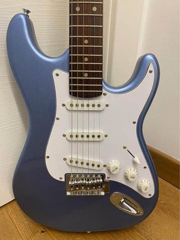 EKO - - Elektrische gitaar - Italië (Zonder minimumprijs), Muziek en Instrumenten, Nieuw