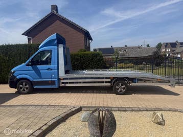 Zakelijke lease - Volkswagen Crafter Bestel 35 2.0 TDI, Stof, Euro 6, Blauw, Handgeschakeld