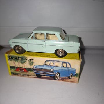 Dinky Toys 1:43 - Modelauto - Opel Kadett, Nieuw