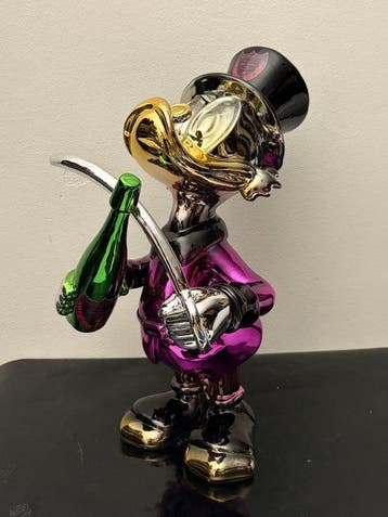 GF Exclusives - Dom Pérignon Champagne Bottle Duck 3D Object