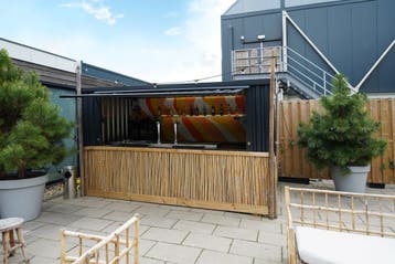 TE KOOP | Foodtruck | Containerbar | demontabele container