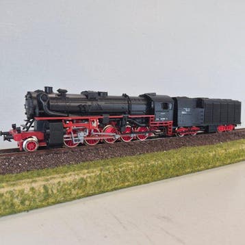 Piko H0 - 190/23/1 - Stoomlocomotief met tender (1) - BR 52, Nieuw