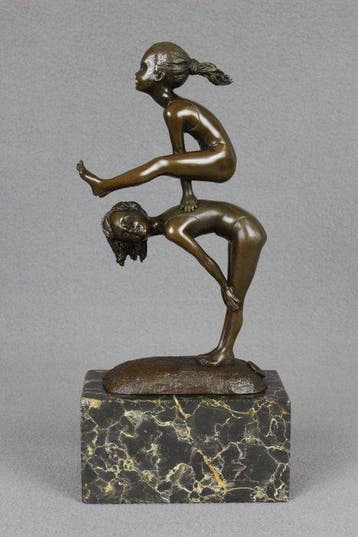 Milo (1910-1978) - sculptuur, Leapfrog - 29 cm - Gepatineerd