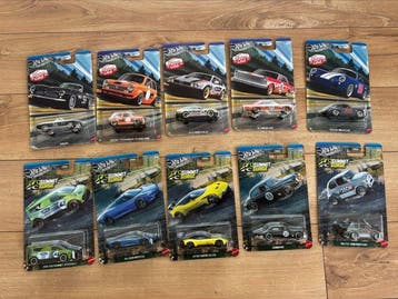 Hot Wheels 1:64 - Modelauto (10) - BMW - Honda,Alfa, Nieuw