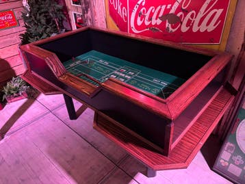 Prachtige craps tafel/table, Ophalen