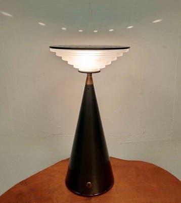 Stilnovo - Asahara Sigheaki - Lamp - ziggurat - Opaline glas