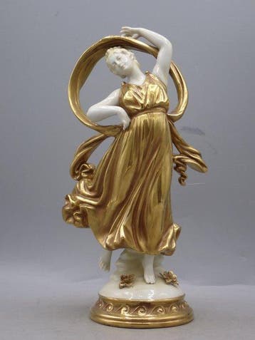Ernst Bohne und Söhne - Figuur - Classical lady - Porselein