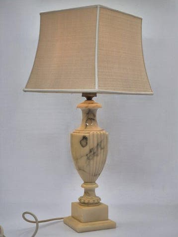 Antike Tischlampe – Alabaster – Art-Déco-Tischleuchte mit