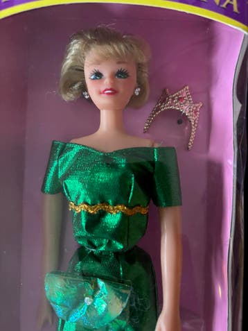 Prinses Diana/Lady Di pop - Royal Diana, Ophalen of Verzenden, Nieuw, Pop, Beeldje of Miniatuur