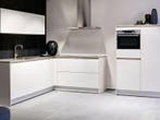 Lichtgrijze SieMatic hoekkeuken met kastenwand, Huis en Inrichting, Keuken | Complete keukens, Ophalen, Hoekkeuken, Nieuw, Greeploos