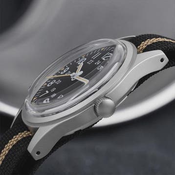 Militado ML07 Vintage Herenhorloge - 36mm Quartz met Bubble, Verzenden
