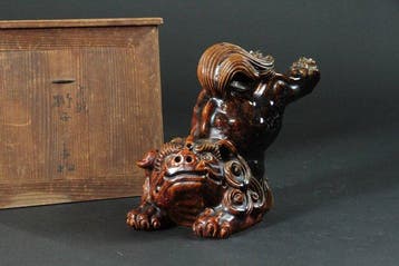 Ohi Ware leeuwenfiguur door Ohi Choju II () / Kato Choju