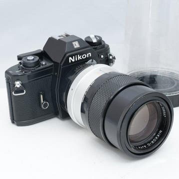 Nikon EM with Nikkor-Q Auto 13.5cm f/2.8 lens Analoge camera, Nieuw