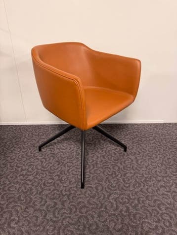 Bent Hansen Since design swivel chair cognac stoel, Vergader- of Presentatieruimte, Ophalen of Verzenden, Gebruikt, Stoel