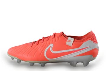 Nike Voetbalschoenen in maat 43 Rood, Overige kleuren, Verzenden, Nike, Zo goed als nieuw