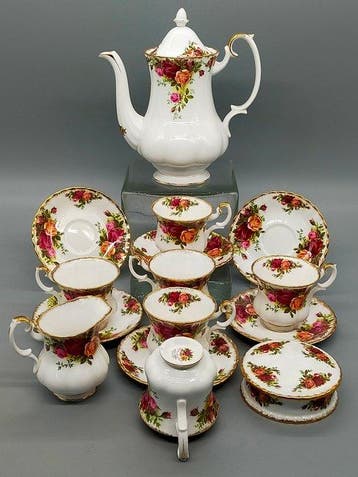 Koffieservies - Royal Albert Old Country Roses Tee- &