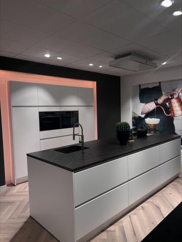 Ultra mat witte Häcker Concept keuken, Overige materialen, Wit, Overige typen, Nieuw