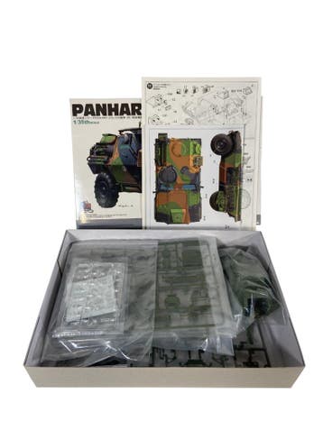 PANHARD VBL Light Armoured Vehicle French Army, Hobby en Vrije tijd, Modelbouw | Auto's en Voertuigen, Verzenden, Nieuw
