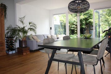 Te huur: Huis Bloemveldlaan in Haarlem, Noord-Holland, Haarlem