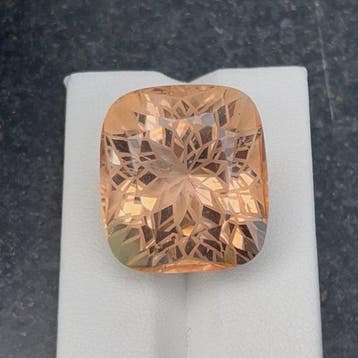 Zonder minimumprijs Oranje Topaas - 60.44 ct - nternational, Nieuw