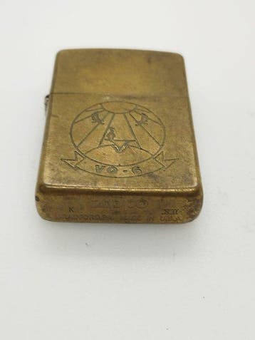 Zippo - Zippo de latón con un grabado del escuadrón, Nieuw