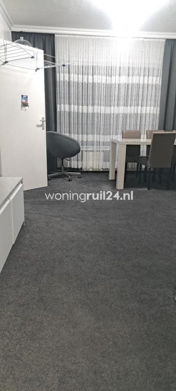 Woningruil - Van Dorenwerdestraat 24 - 5 kamers, Noord-Holland
