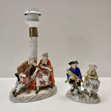 Decoratief ornament (2) - Capodimonte - Rococo - Italië -, Antiek en Kunst