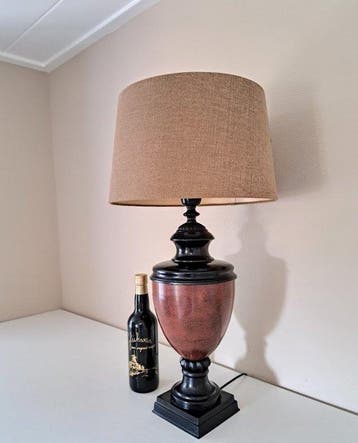 Tafellamp - Exclusieve Vaaslamp - hoog 67 cm - metaal