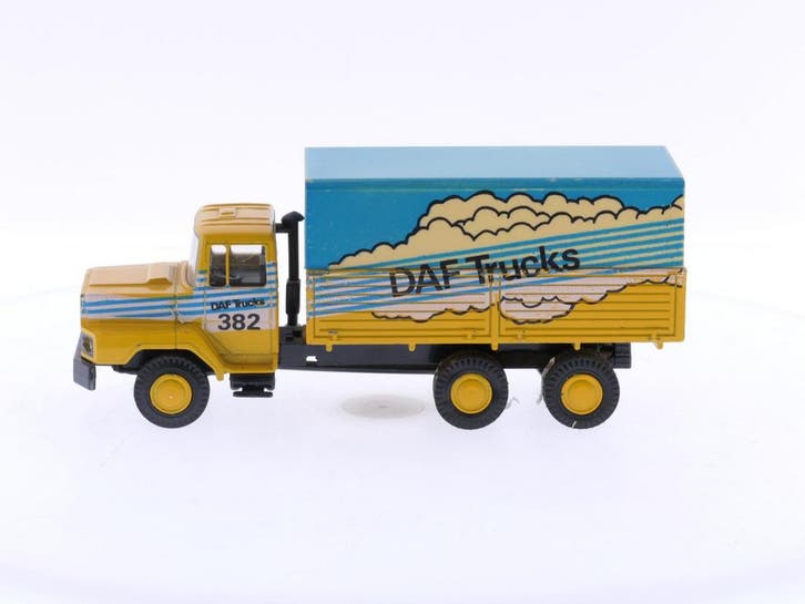 Schaal 1:50 Lion Car Nr.72 Daf 2800. Dutch Dealerteam Dak..., Hobby en Vrije tijd, Modelauto's | 1:50, Zo goed als nieuw, Ophalen of Verzenden
