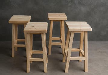 Nieuwe stevige mooie barkrukken - vurenhout - grenenhout, 5 krukken of meer, Met voetsteun, 60 tot 90 cm, Nieuw