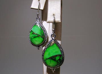 Turquoise Oorbellen - Hoogte: 40 mm - Breedte: 16 mm- 7.03 g