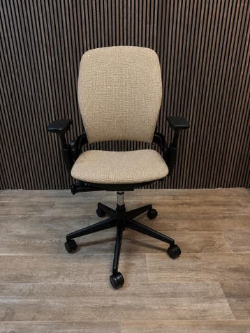 Steelcase Leap V2 Full Option, Nieuwe Beige Stof, Als Nieuw, Verzenden, Beige, Zo goed als nieuw, Bureaustoel