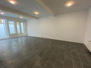 Te huur: Appartement Oeverstraat in Leeuwarden, Huizen en Kamers, Huizen te huur, Leeuwarden, Friesland, Appartement