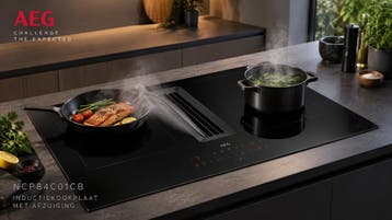 AEG NCP84C01CB inductiekookplaat met afzuiging – nieuw in do, Ophalen, Nieuw, 4 kookzones, Energieklasse A of zuiniger