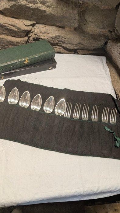 Christofle - Bestekset voor 6 personen (12) - Metaal -, Antiek en Kunst, Antiek | Meubels | Tafels