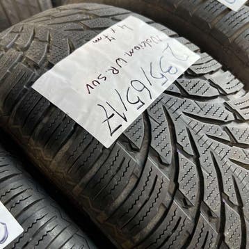 2 x Nokian 235-65-17 Winterbanden 7mm, Auto-onderdelen, Banden en Velgen, Gebruikt, 17 inch, 235 mm, Band(en)