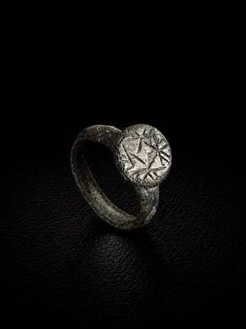 Islamitisch Brons Ring - 10e tot 13e eeuw na Christus, Antiek en Kunst