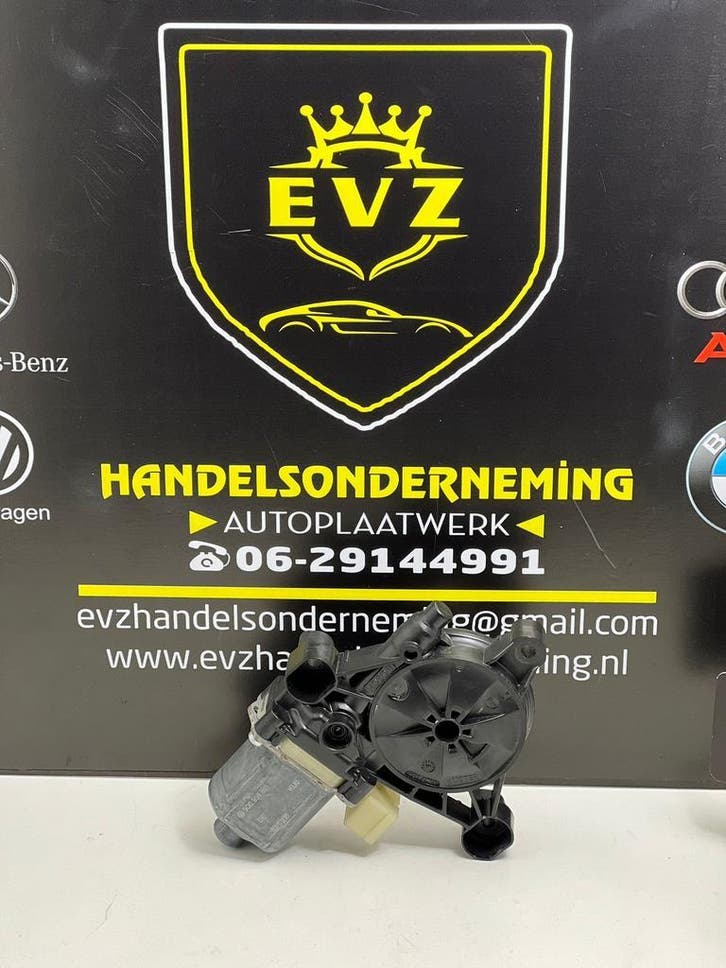 VW Golf VII raammotor portier links achter 2018 5Q0959801, Auto-onderdelen, Ruiten en Toebehoren, Gebruikt, Volkswagen