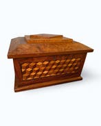 Doos - Hout - Geometrische intarsie