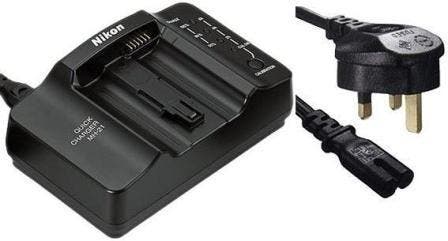 Tweedehands Nikon MH-21 (accu-lader voor EN-EL4a) CM9946, Audio, Tv en Foto, Opladers, Gebruikt, Ophalen of Verzenden