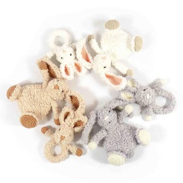 Konijn Rammelaar en Baby Knuffel Haken - Haakpret Anja Too, Ophalen of Verzenden, Nieuw