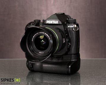Pentax K3 Mark III + SMC Pentax-DA 18-55mm + Pentax grip /, Nieuw