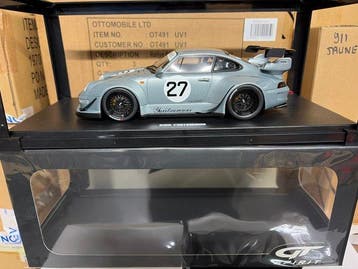 GT Spirit 1:18 - Modelauto - Porsche 911 RWB YUIITSUMUNI, Nieuw