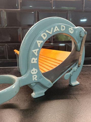 Raadvad - Ove Larsen - Broodsnijmachine - 294 - Metaal,, Antiek en Kunst